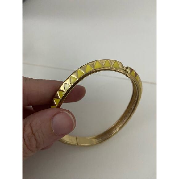 yellow slim cuff bracelet - Picture 5 of 5